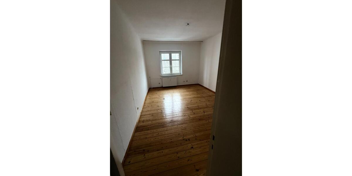 Etagenwohnung Berlin Lichtenberg - 2 Zimmer, 60 m&sup2;, 895&euro; | Angebot:24801449