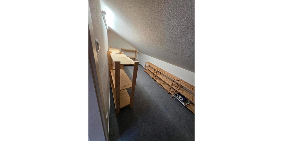 Dachgeschoßwohnung Kleinmachnow - 2 Zimmer, 70 m&sup2;, 1.176&euro; | Angebot:26481403