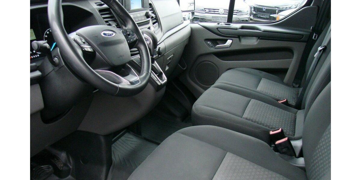 Ford Transit Custom Titanium 320 L2 H2 Behindertengerec 46.628 km 39.990 &euro; Falkensee 14612