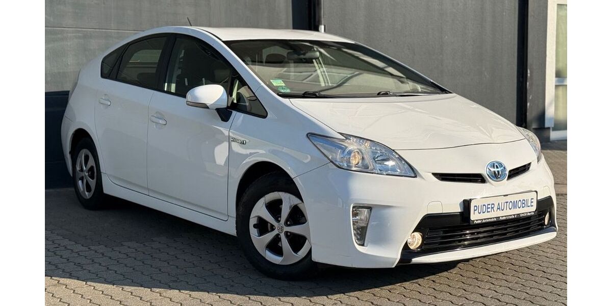 Toyota Prius 146.000 km 9.990 &euro; Berlin 12435