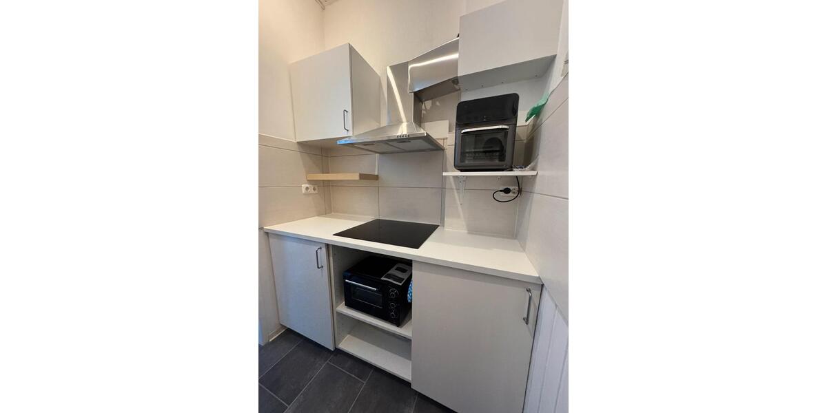 Etagenwohnung Berlin Reinickendorf - 1 Zimmer, 8 m&sup2;, 420&euro; | Angebot:25347569