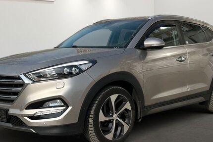 Hyundai TUCSON 169.258 km 12.999 &euro; Berlin 12681