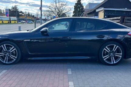 Porsche Panamera 266.000 km 21.900 € Berlin 12349
