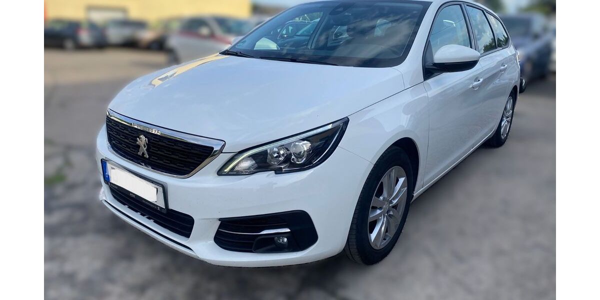 Peugeot 308 131.893 km 4.900 &euro; Berlin 12347