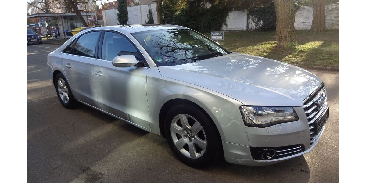 Audi A8 200.000 km 12.900 &euro; Berlin 12249