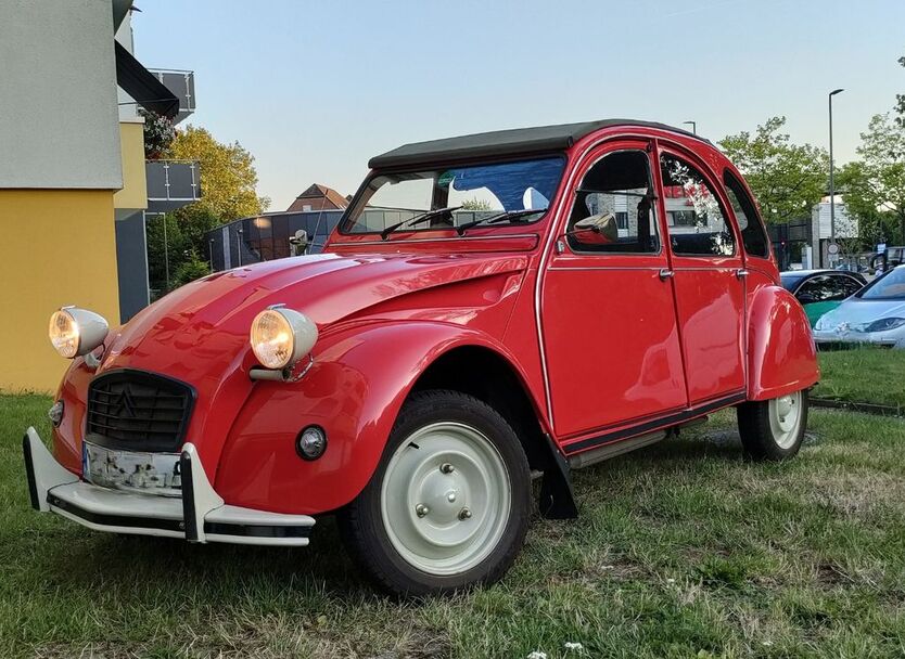 Citroen 2 CV 86.750 km 11.000 € Birkenwerder 16547