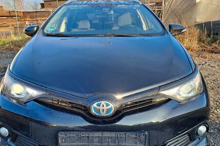 Toyota Auris 173.000 km 8.900 &euro; Berlin 12355