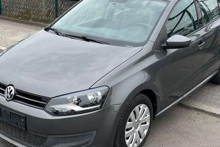VW Polo 128.000 km 5.999 &euro; Berlin 13597