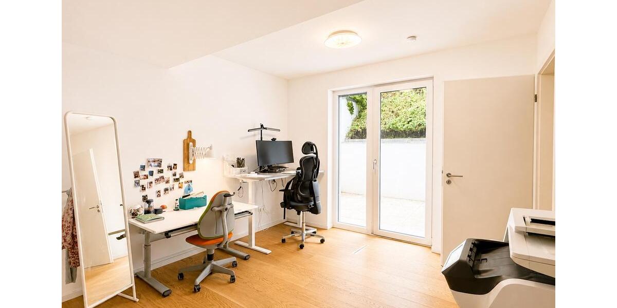 Maisonettenwohnung Kleinmachnow - 4 Zimmer, 135 m&sup2;, 2.200&euro; | Angebot:26578380