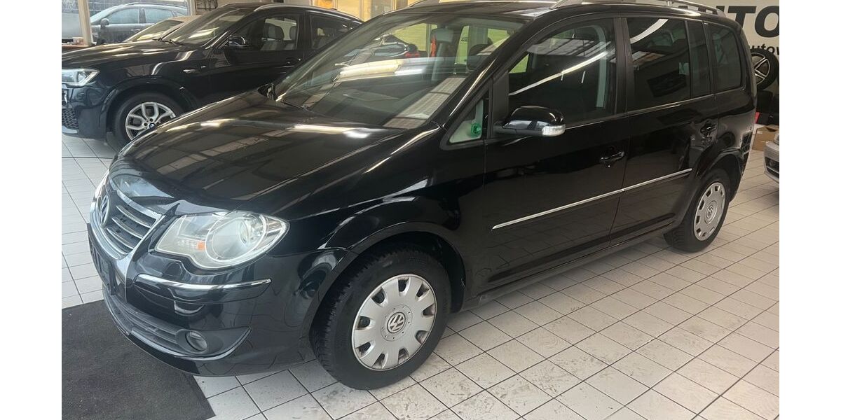 VW Touran 147.000 km 6.990 &euro; Berlin 12349