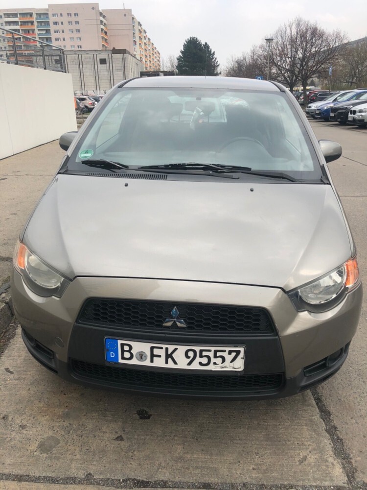 Mitsubishi Colt VI 182.000 km 4.200 € Berlin 10178