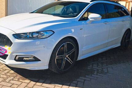 Ford Mondeo 63.500 km 19.900 &euro; Oranienburg 16515