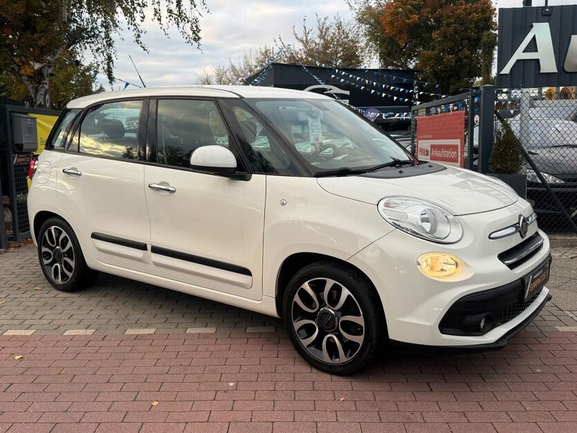 Fiat 500L 82.726 km 9.990 € BERLIN 13127