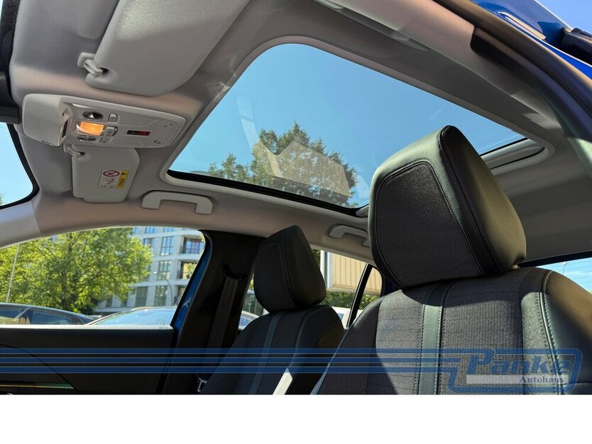 Peugeot 208 Allure*Pano*R-Cam*Navi*Keyless*LED* 32.381 km 13.990 € Berlin 13187