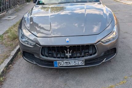 Maserati Ghibli 132.000 km 21.999 € Berlin 13437