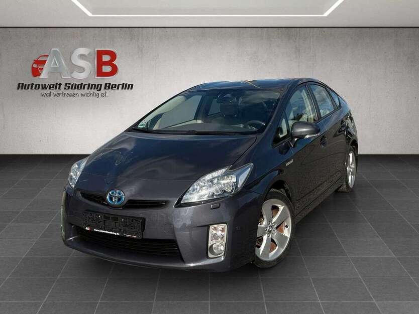 Toyota Prius 136.760 km 10.999 € Berlin 12055