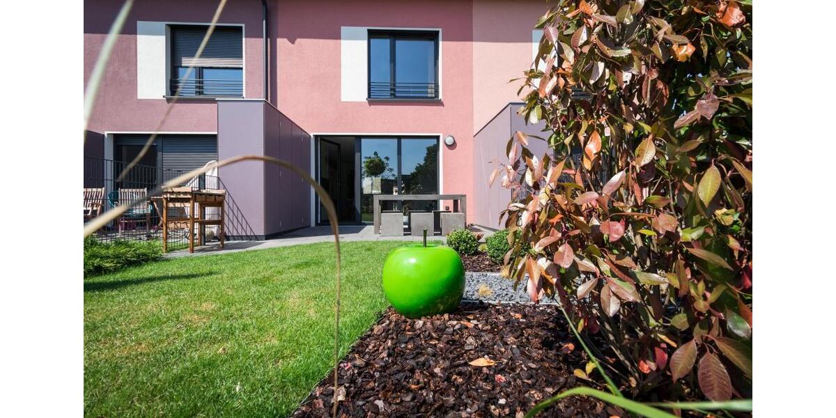 Modernes Familienhaus am Kanal – viel Platz & viel Grün 5 zimmer