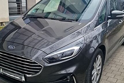 Ford Galaxy 66.473 km 31.900 &euro; Berlin 12359