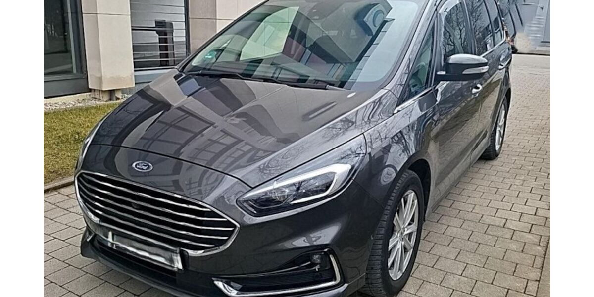 Ford Galaxy 66.473 km 31.900 &euro; Berlin 12359