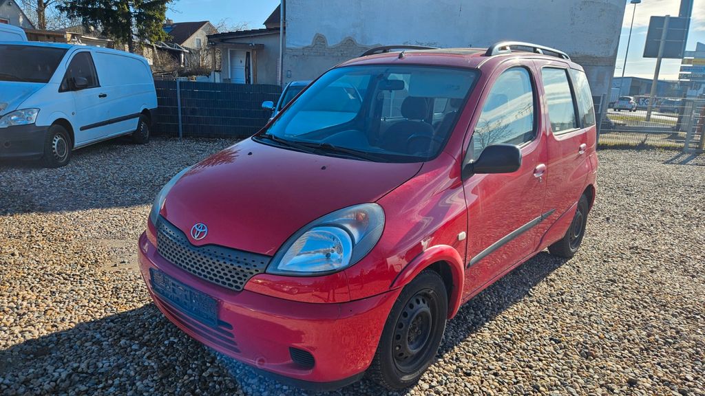 Toyota Yaris 284.200 km 2.390 &euro; Rüdersdorf OT Tasdorf 15562