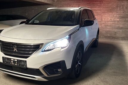 Peugeot 5008 197.000 km 12.000 &euro; berlin 12049