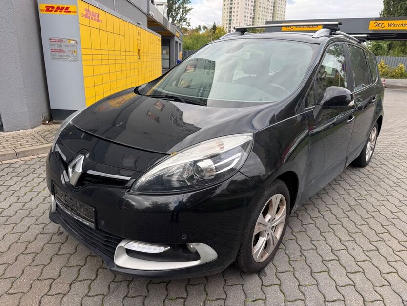 Renault Scenic 260.000 km 3.199 € Berlin 13055