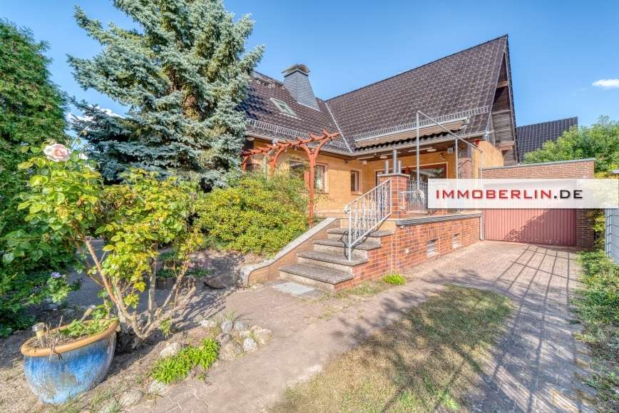 Einfamilienhaus Berlin Spandau - 6 Zimmer, 240 m&sup2;, 799.000&euro; | Angebot:24889681