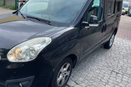 Opel Combo 205.782 km 2.490 &euro; Berlin 13409
