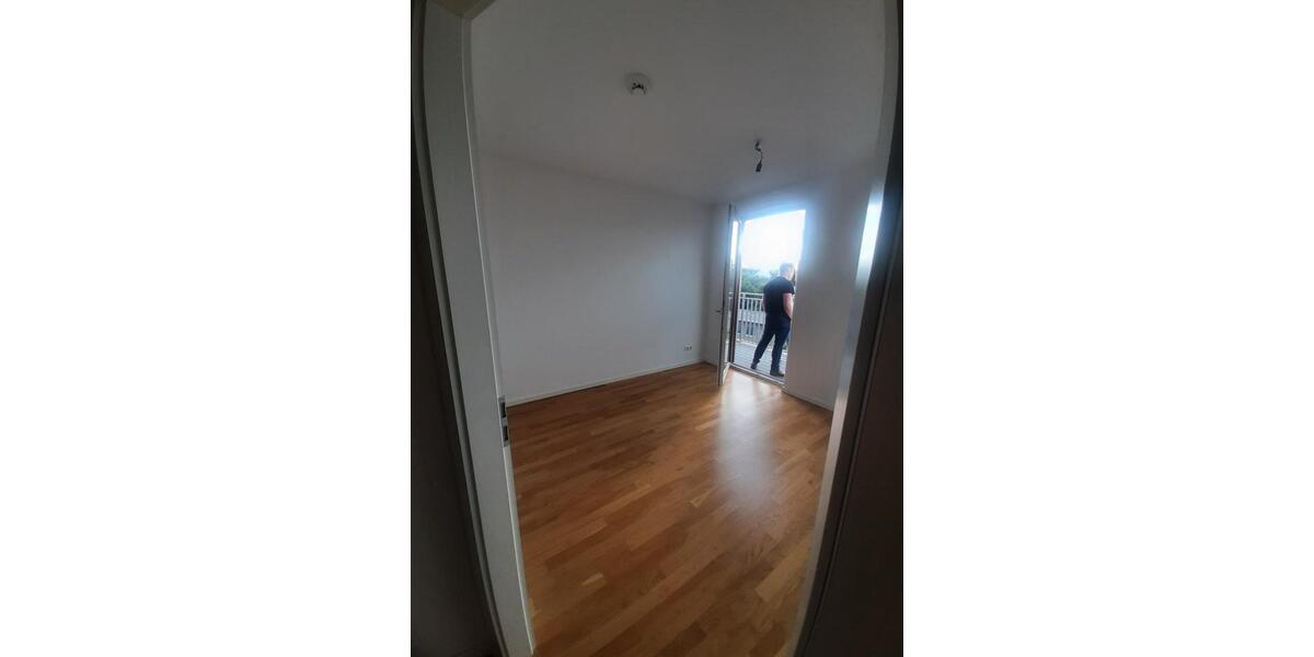 Etagenwohnung Berlin Lichtenberg - 3 Zimmer, 70 m&sup2;, 1.705&euro; | Angebot:25918108