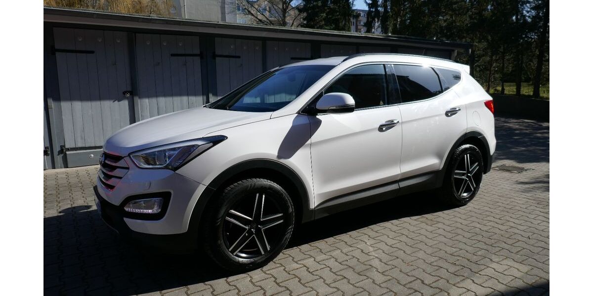Hyundai SANTA FE 124.628 km 14.450 &euro; Berlin-Tempelhof 12105
