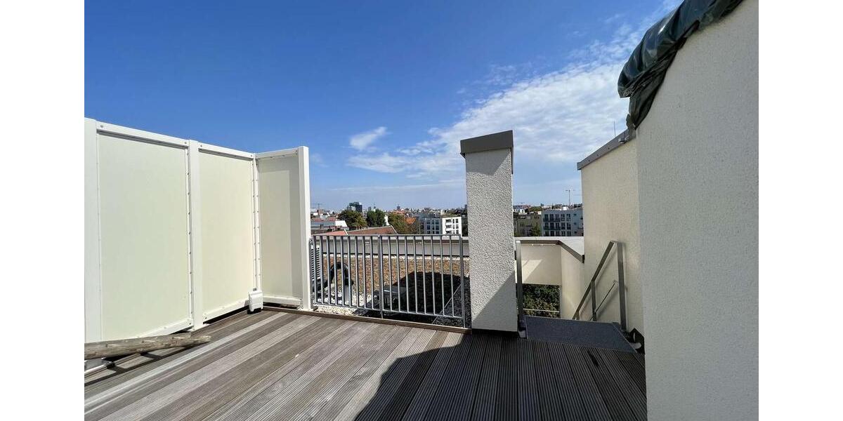 Dachgeschoßwohnung Berlin Tempelhof-Schöneberg - 2 Zimmer, 83 m&sup2;, 2.280&euro; | Angebot:25349709