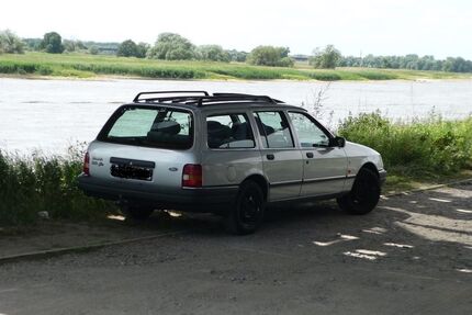 Ford Sierra 92.005 km 6.975 &euro; Berlin 13405