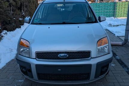 Ford Fusion 71.000 km 3.500 &euro; Oranienburg 16515