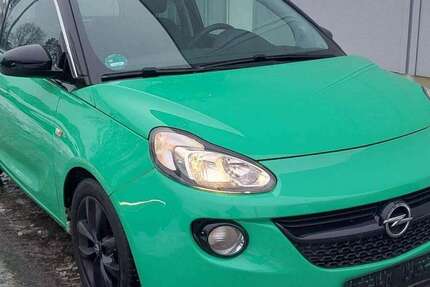Opel Adam 101.228 km 7.990 &euro; Berlin 12347