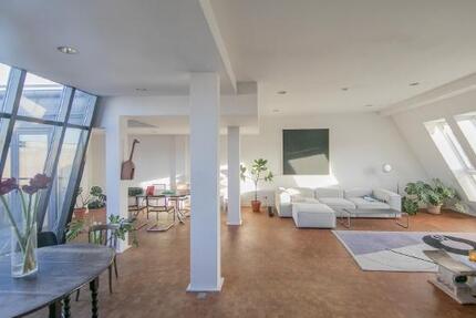Wohnung Berlin Charlottenburg-Wilmersdorf - 4 Zimmer, 222 m&sup2;, 4.000&euro; | Angebot:26662782