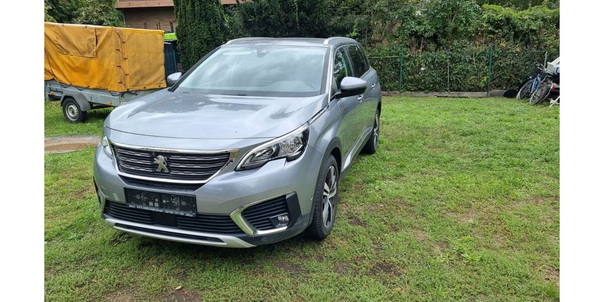 Peugeot 5008 49.036 km 15.350 &euro; Falkensee 14612
