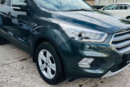 Ford Kuga 87.147 km 11.250 &euro; Berlin 12357