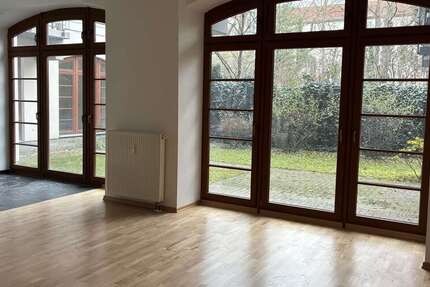 Wohnung zum Mieten in Berlin 1.655,68 € 127.36 m² 3 zimmer