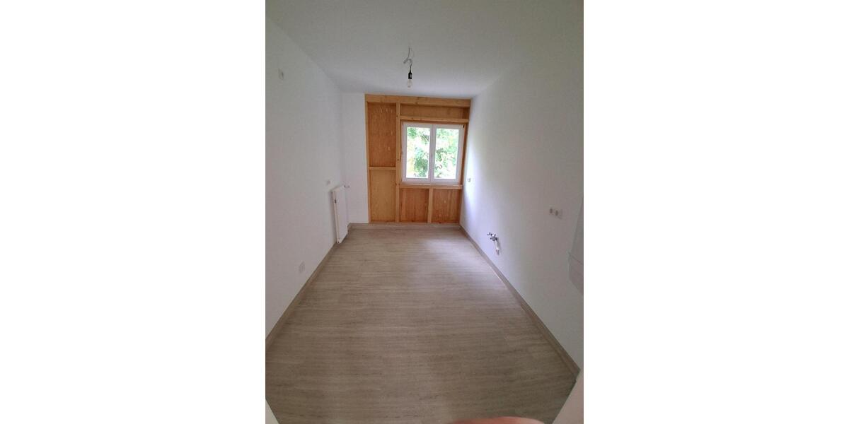 Dachgeschoßwohnung Berlin Steglitz-Zehlendorf - 3 Zimmer, 113 m&sup2;, 2.141&euro; | Angebot:23130930