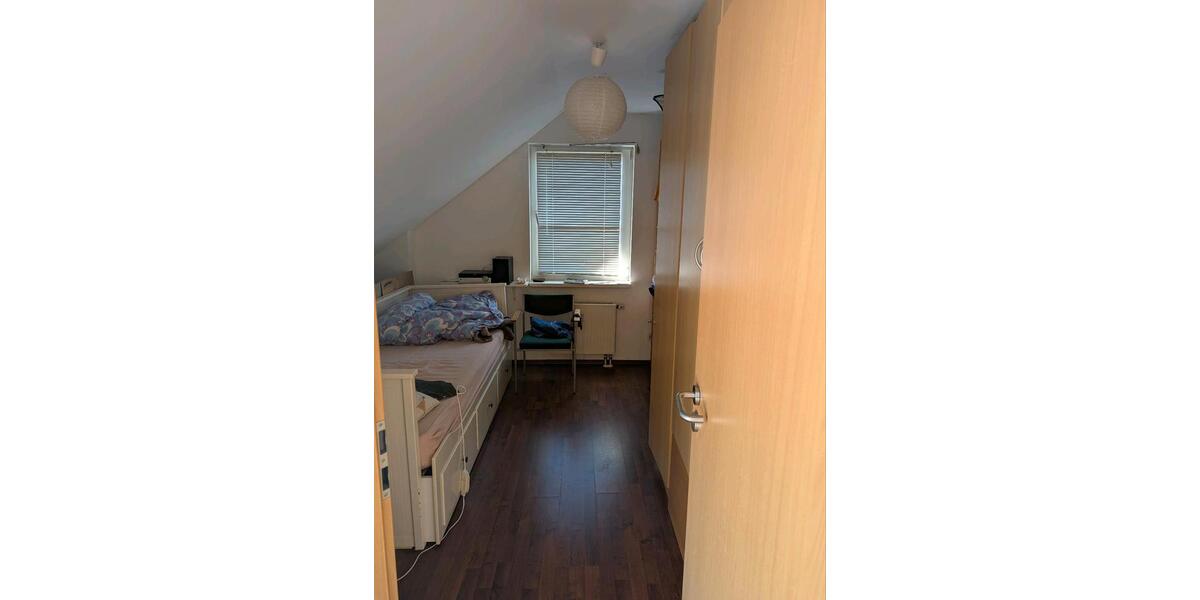 Dachgeschoßwohnung Berlin Treptow-Köpenick - 3 Zimmer, 75 m&sup2;, 1.450&euro; | Angebot:25962273