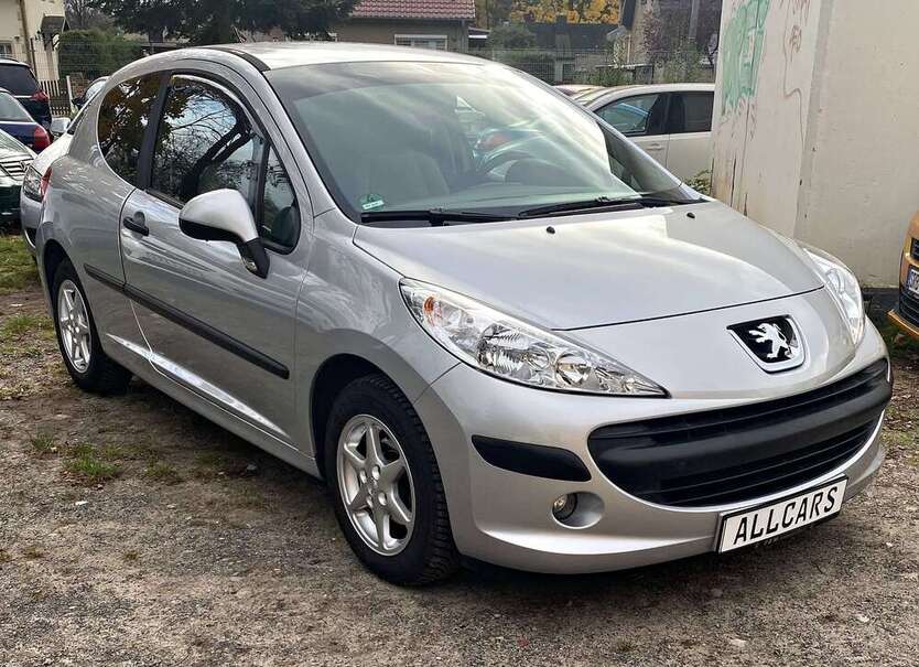Peugeot 207 64.000 km 3.790 € Strausberg 15344