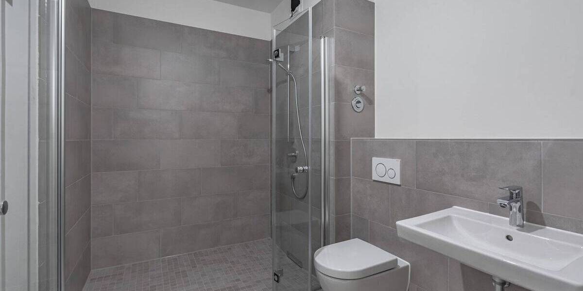 Etagenwohnung Berlin Spandau - 2 Zimmer, 67 m&sup2;, 1.200&euro; | Angebot:26583639
