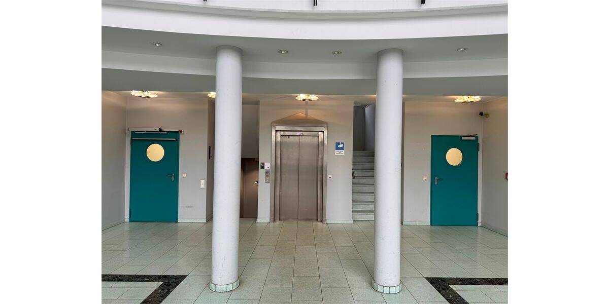 Gewerbeobjekt Teltow - 2 Zimmer, 113 m&sup2;, 1.159&euro; | Angebot:25985489