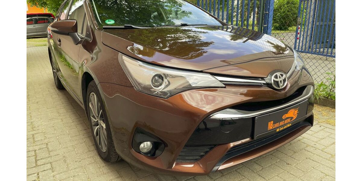 Toyota Avensis 158.300 km 11.990 &euro; Berlin 12107