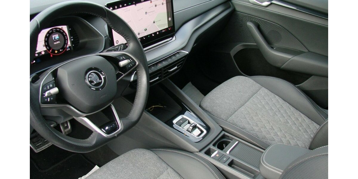 Skoda Octavia 2.0TDi Sportline LED 360º Canton HUD 39.383 km 30.980 &euro; Falkensee 14612