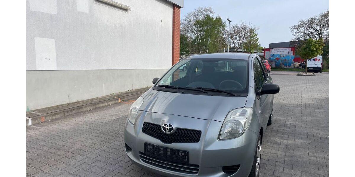 Toyota Yaris 160.251 km 1.999 &euro; Berlin 12107