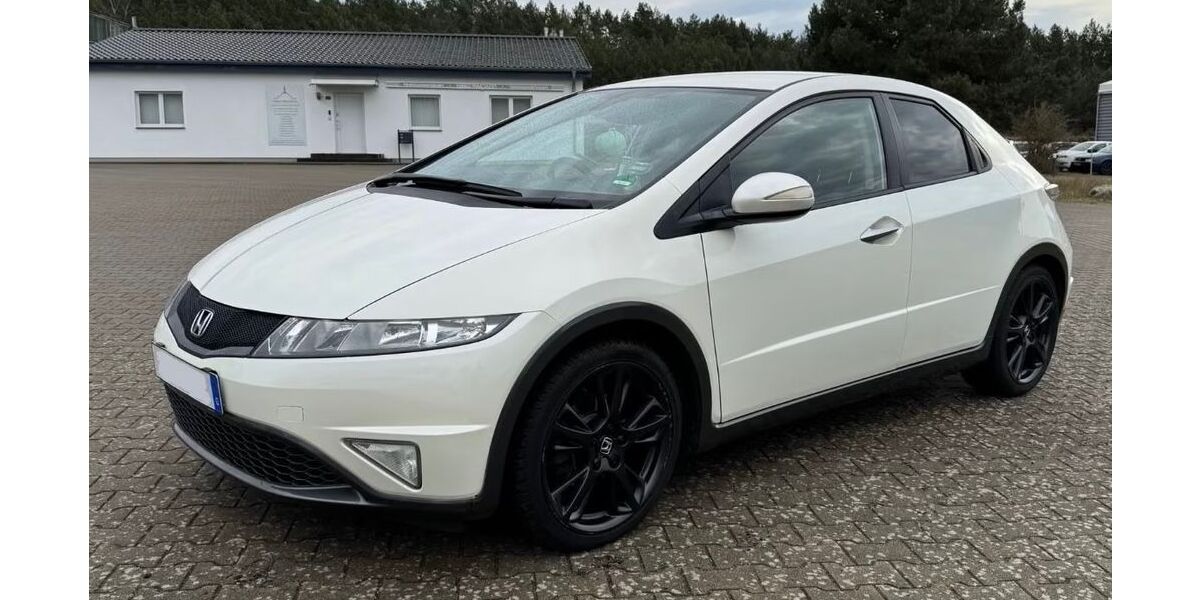 Honda Civic 134.000 km 5.200 &euro; Berlin 12489