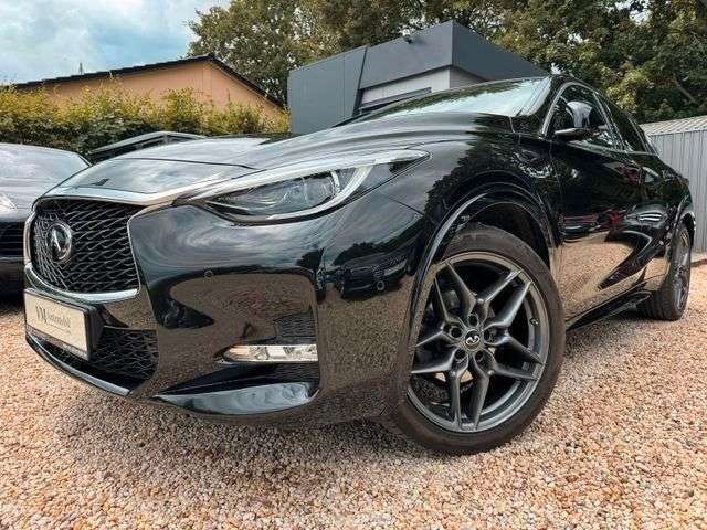 INFINITI Q30 34.200 km 21.790 € Großbeeren 14979