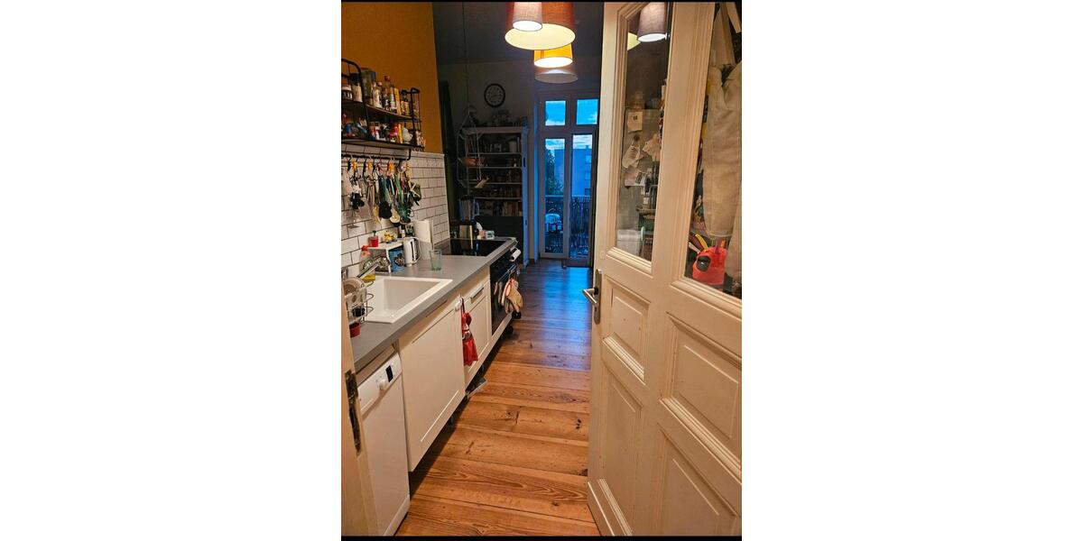 Etagenwohnung Berlin Lichtenberg - 3 Zimmer, 112 m&sup2;, 890&euro; | Angebot:27717942