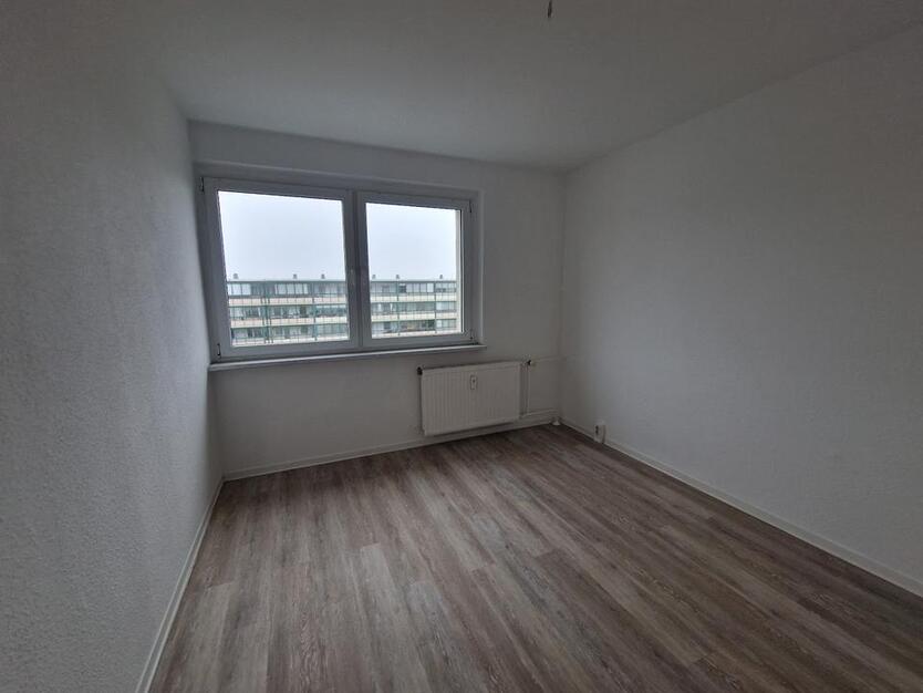 Hier oben lässt's sich leben - eure 3-Zimmer-Wohnung mit Balkon wartet! zimmer